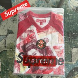 Supreme Pounds Soccer Jersey - Red - XL