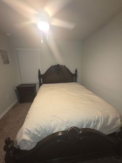 Queen size furniture set