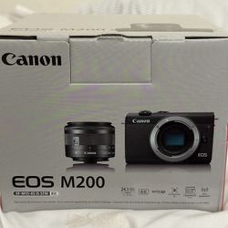 Canon EOS M200 Camera 