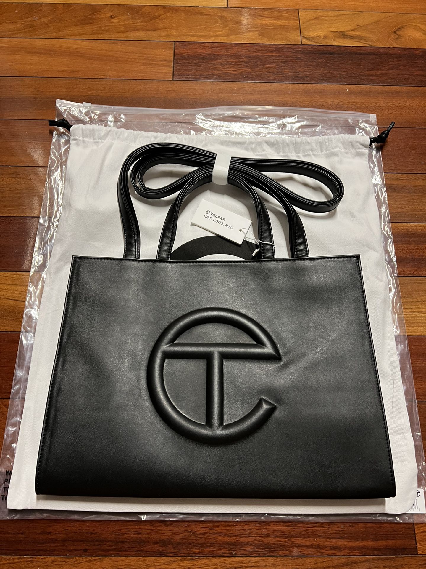 White Telfar Circle Bag for Sale in Atlanta, GA - OfferUp