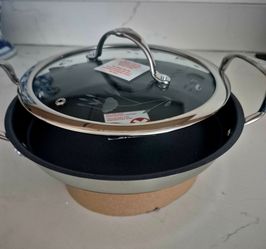 Vendo plancha redonda  antiaderente 9" princes house nuevo