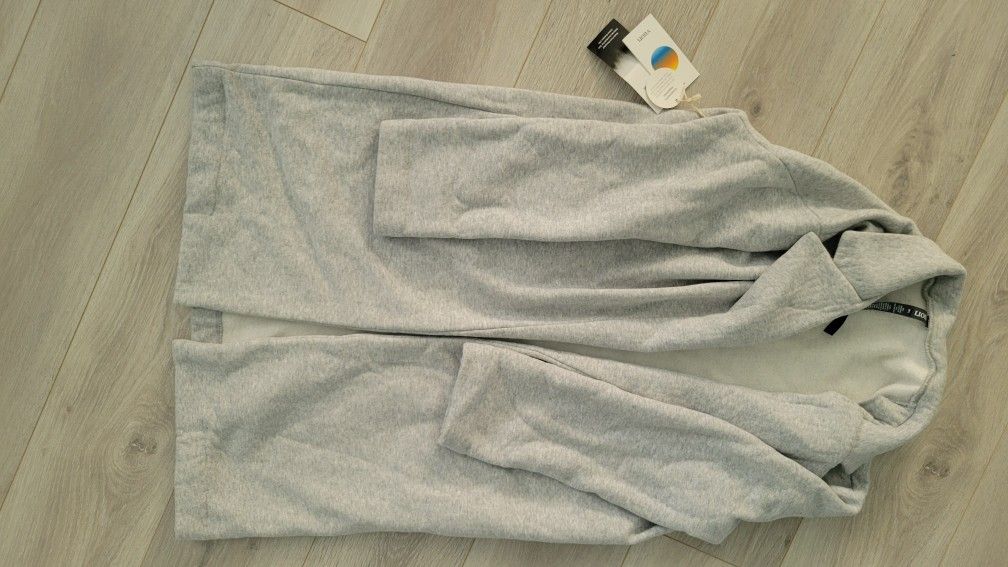 NWT M/L Vuori Restore Coat - Light Heather Gray