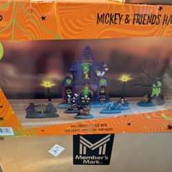 Disney Mickey And Friends Haunted House 