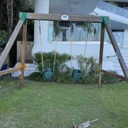 Backyard Discovery HEAVY-DUTY DURANGO SWING SET