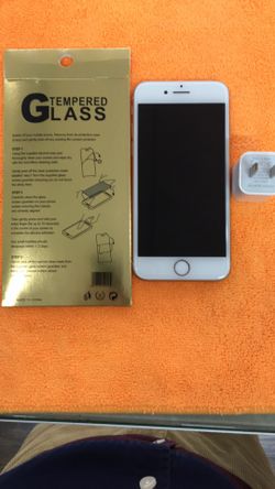 iPhone 8 Gold 64GB Unlocked