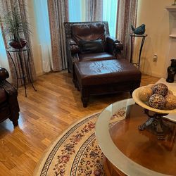4 PIECE WOOD AND LEATHER COUCH SET