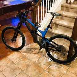 Full Suspension Mountain Bike