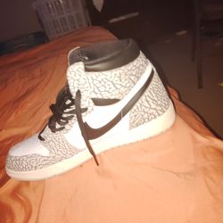Nike Mens Air Jordan 1 Retro OG Shoes 