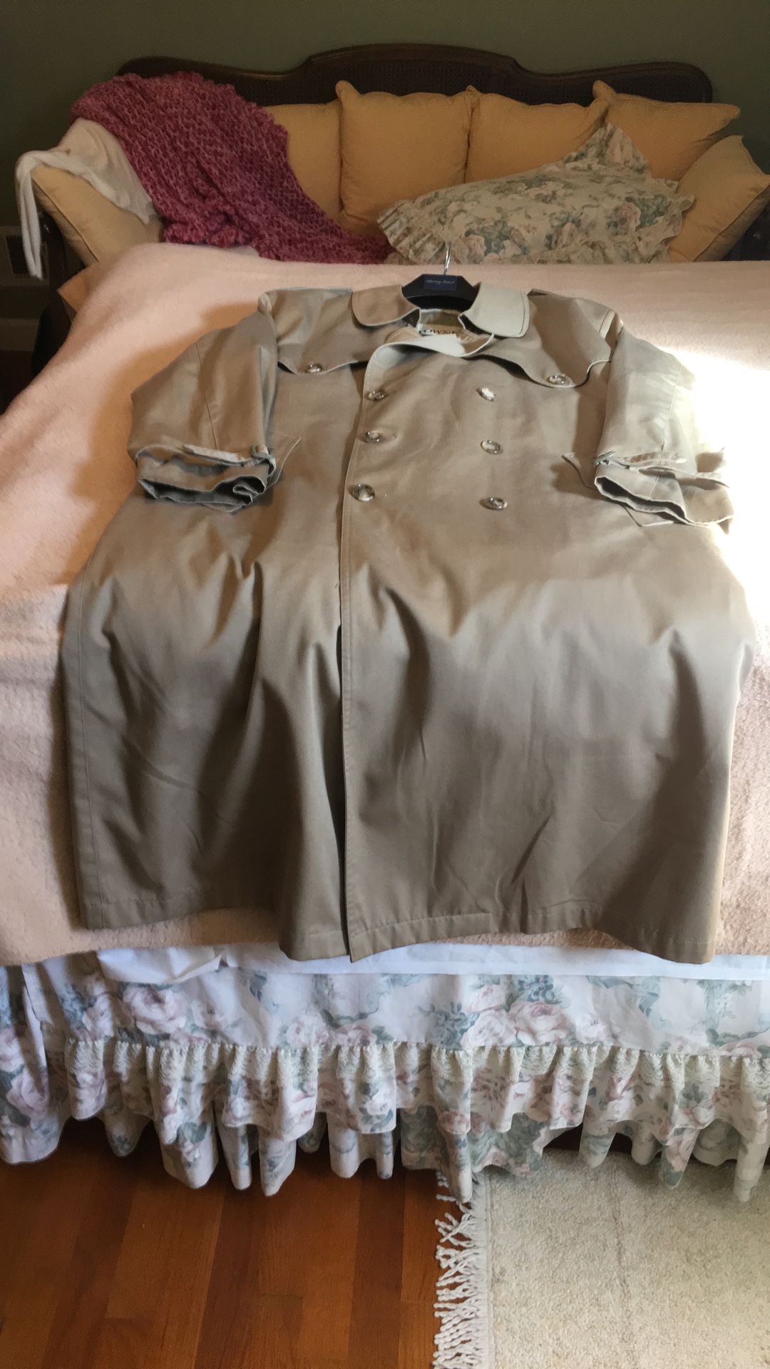 Man’s Raincoat/Overcoat