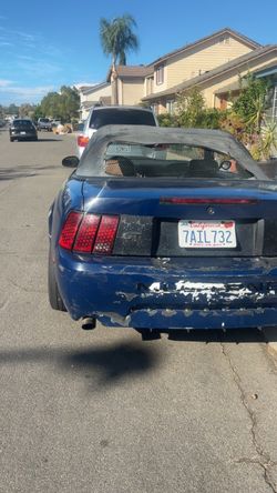 2000 Ford Mustang