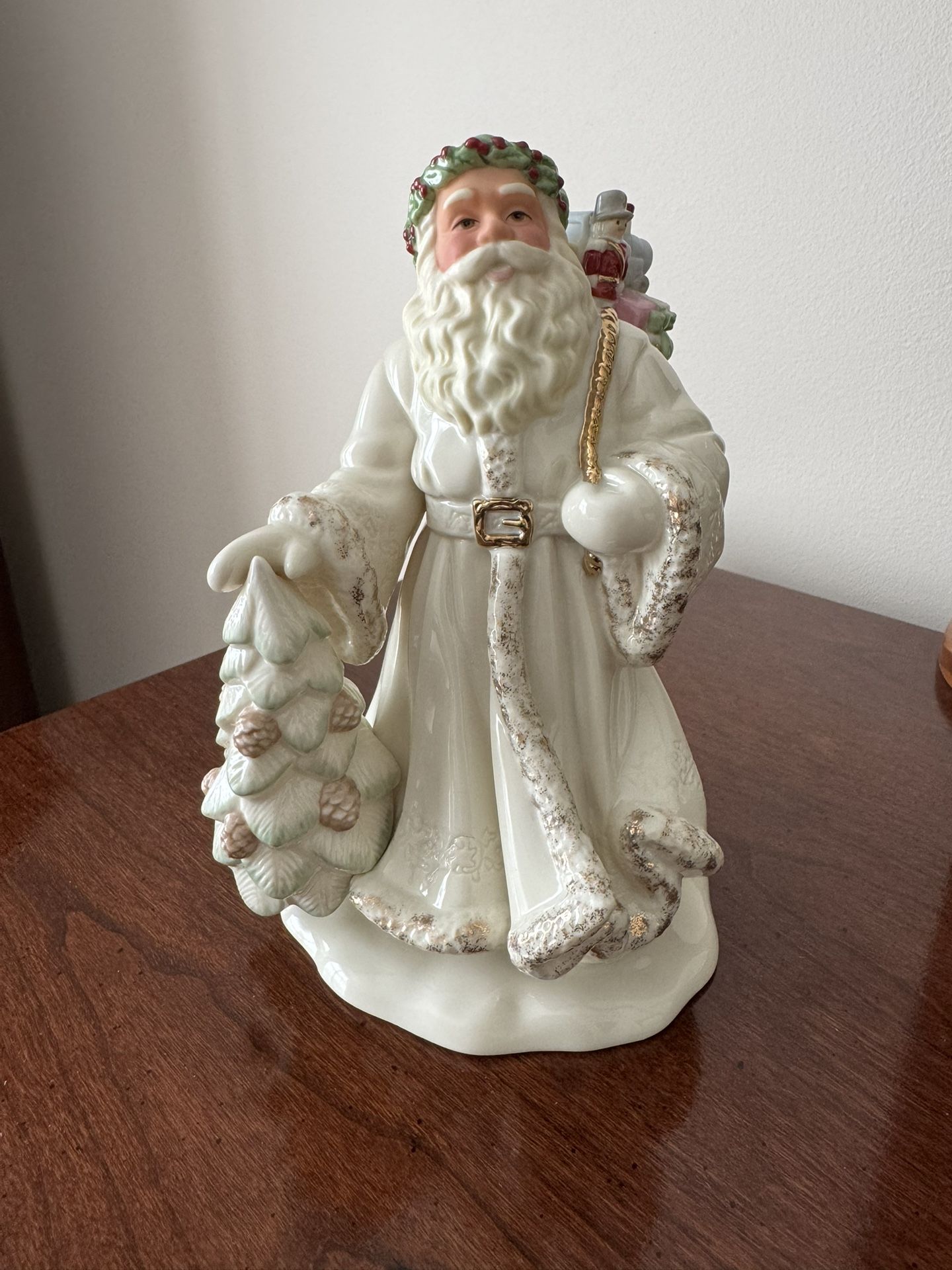 Lenox Classic Kris Kringle Figurine