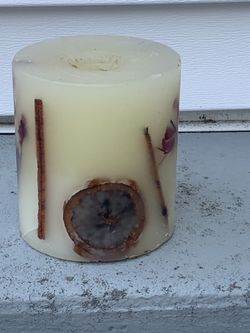 Beautiful Decorative  Beige Candle For Home Or Office Decor