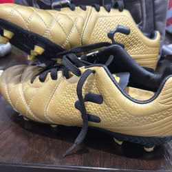 Soccer Cleats 6 1/2