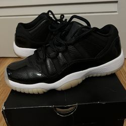 Jordan 11 Retro Low Youth Size 7/Womens 8-8.5