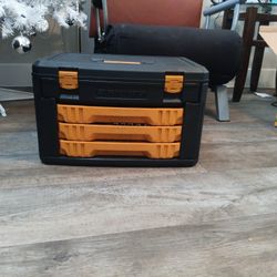 3 DRAWER FULL-SET!!! GEARWRENCH TOOL BOX