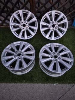 Original Toyota alloy rims
