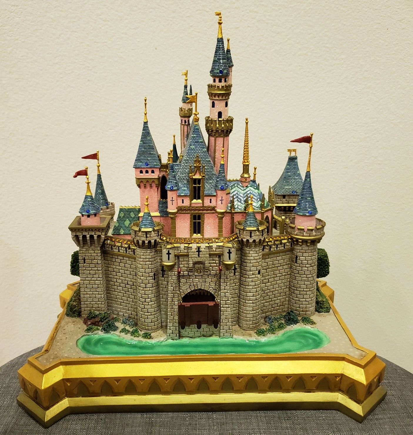 Art of Disney Theme Parks Sleeping Beauty Castle Figurine Larry Nicolai Rare Collectible Statue