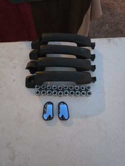 2015 Toyota Tundra Door Handler,tire Lugs Nut,side Mirror Conveyor Smalls Mirrors All For $50 For 4 Doors Tundra's