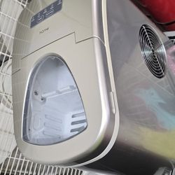Ice Maker 