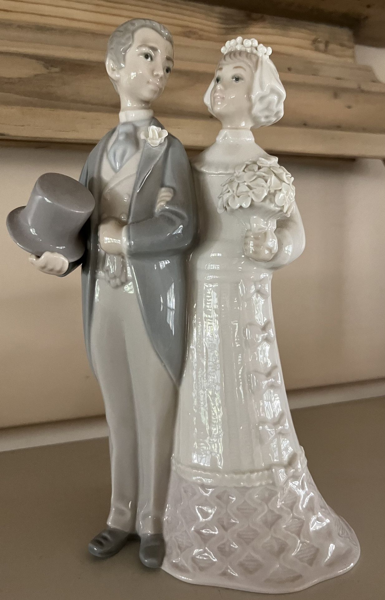 Vintage Lladro Bride and Groom Wedding Couple Figurine #4808