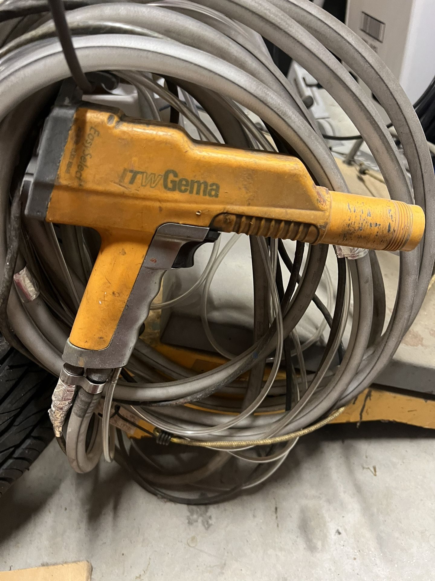 GEMA EasyTronic Powder Coating Gun - Box Feed Unit