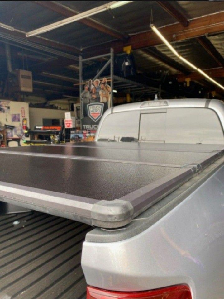 BEDLINERS IN STOCK FOR ALL TRUCKS ( LARGE QUANTITIES) PLASTICOS PARA LA