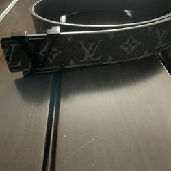 Men Louis Vuitton Belt 