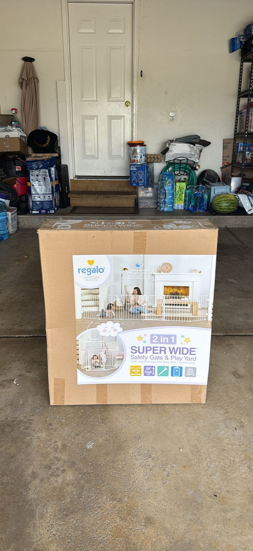 Brand New Regalo 2-in-1 Super Wide Baby Gate & Play Yard