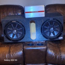  Kickers 12inch Speakers 400rms Each Speaker Crunch Amplifier 2100