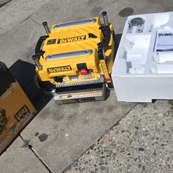 DEWALT
15 Amp Corded 13 in. Planer