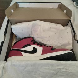 Jordan 1 Red and Black 