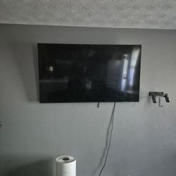 SAMSUNG TV 55INCH