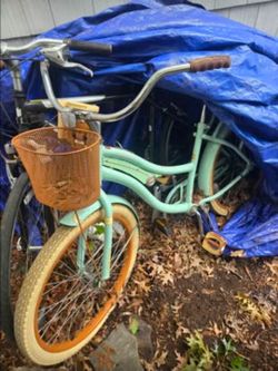 Huffy Nel Lusso Cruiser Bike
