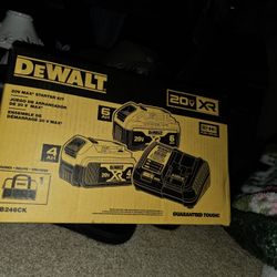 Dewalt 20v Xr Batteries 6ah 4ah Charge and Contractor Bag Pick Up Pinole Concord 