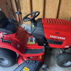 Craftsmen T130 Riding Lawn Mower