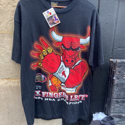 1996 Six Fingers Left Benny The Bulls Chicago Tshirt 