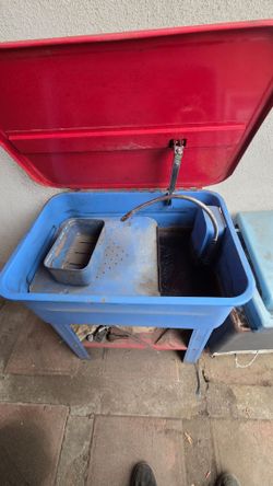 Central Machinery 20 Gallon Parts Washer