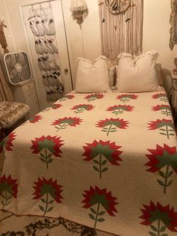 Antique quilt twin-full