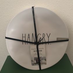 Rae Dunn Hangry Plate set