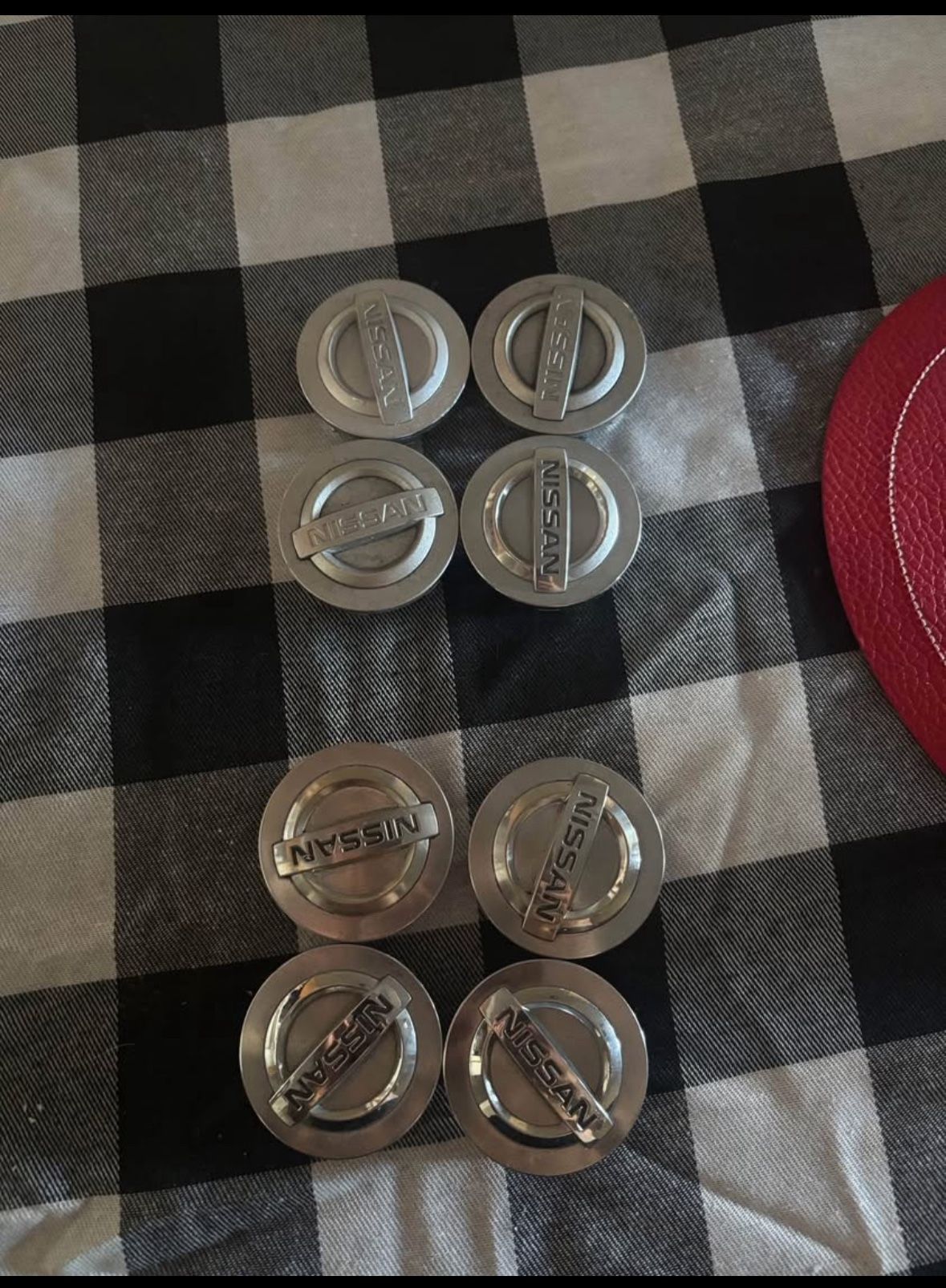 Nissan Center Caps 