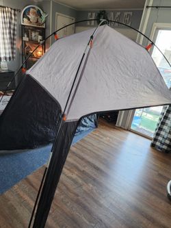 Beach tent