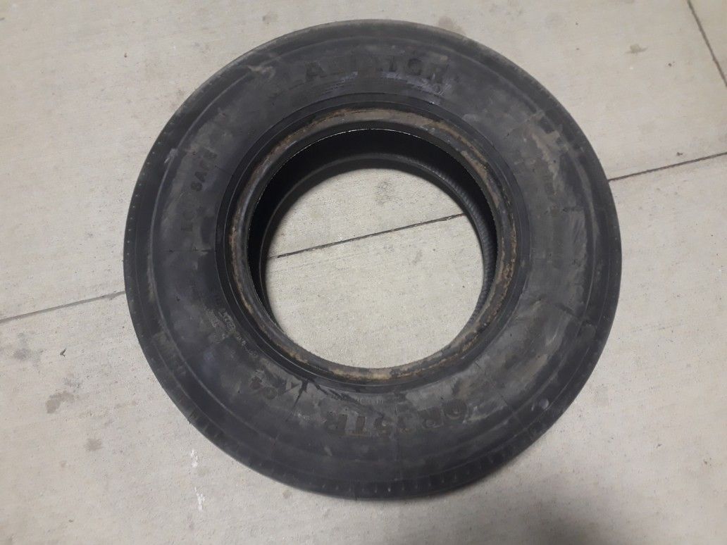 1 Trailer Tire 235/85R16 GLADIATOR ALL STEEL 14 PLY