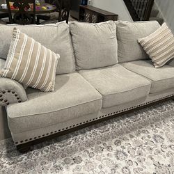 Harleson Sofa + Loveseat