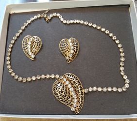 Diamond Necklace/costume jewelry / matching earings