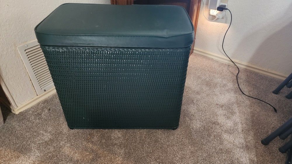 Deep Green Padded Wicker Hamper