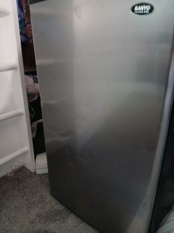 Mini Fridge And Freezer Sanyo