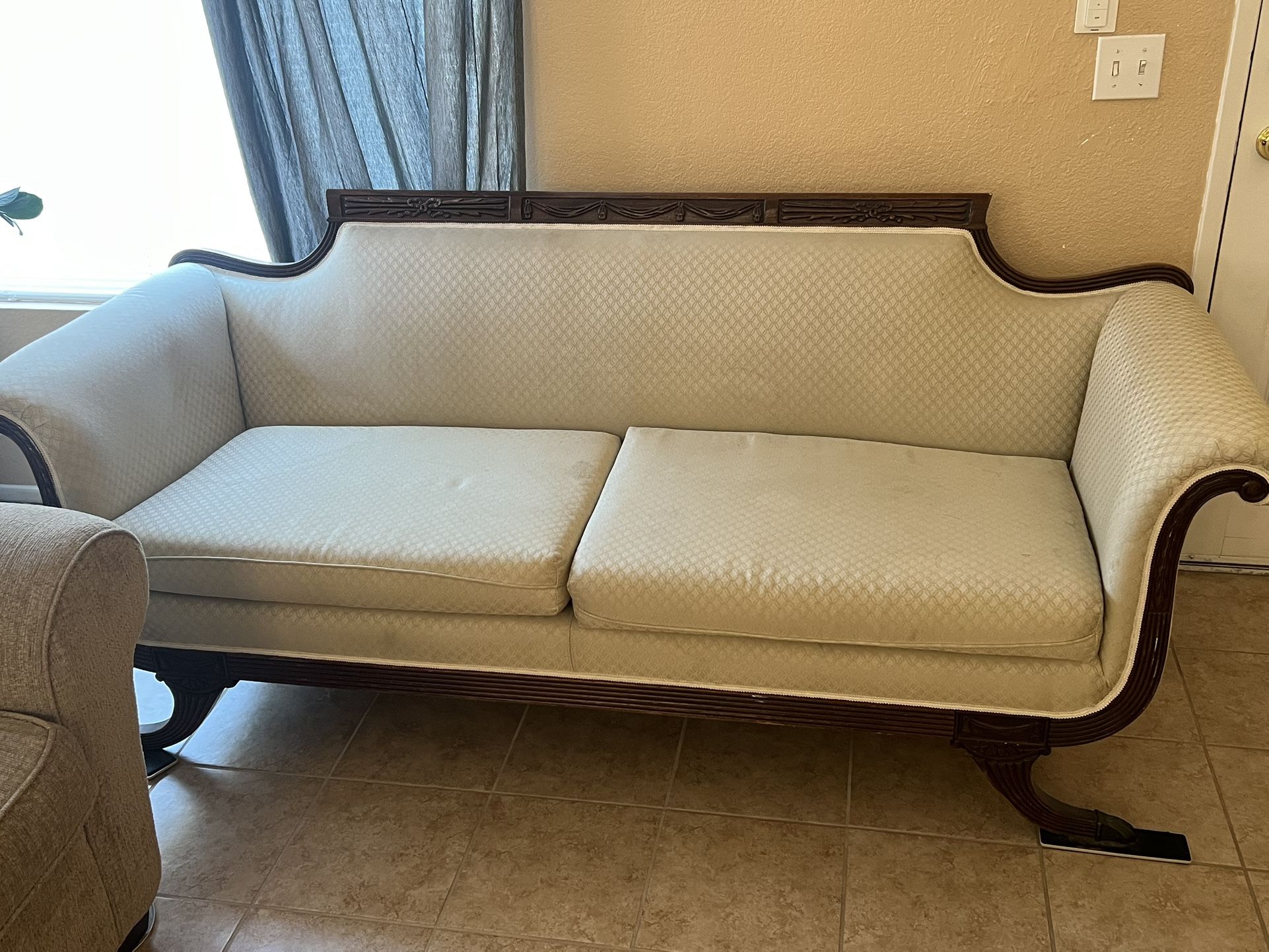 Free Sofa
