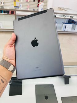 iPad 7th gen 32gb WiFi and LTE