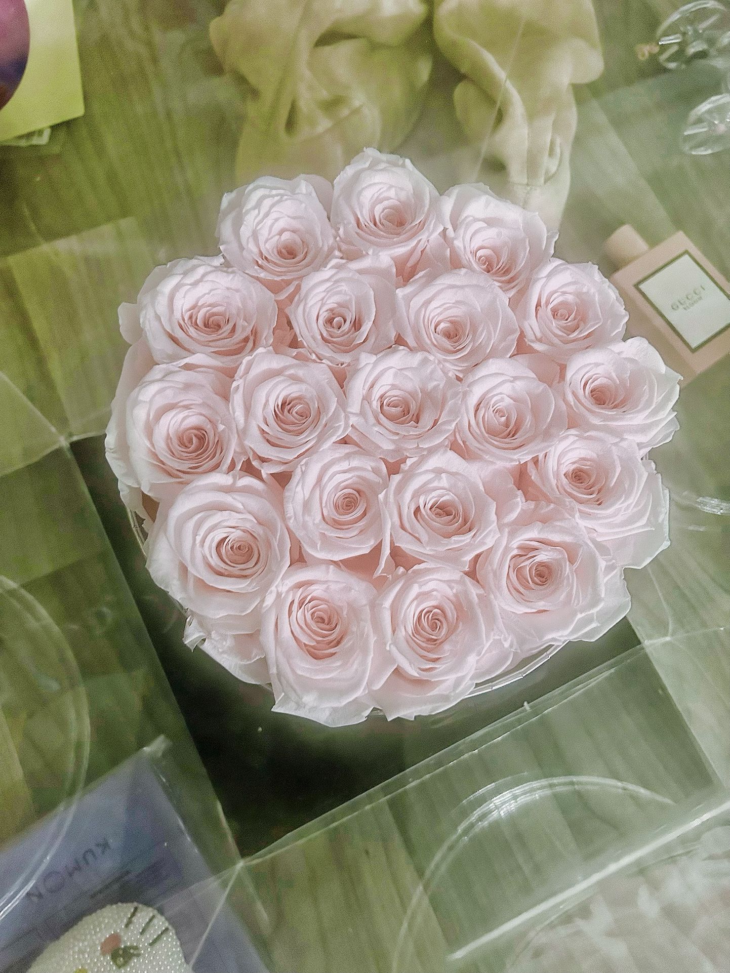 Discounted Luxury! Pale Pink Preserved Roses in Silver Hat Box (AS IS)