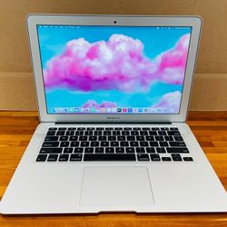 Apple Macbook Air 13” 2014 CORE i7 8GB RAM 256GB SSD
OS BIG SUR 2021 Updates
